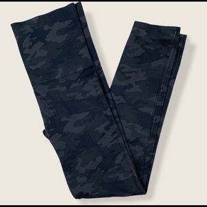 SPANX | Camo Leggings Size Large